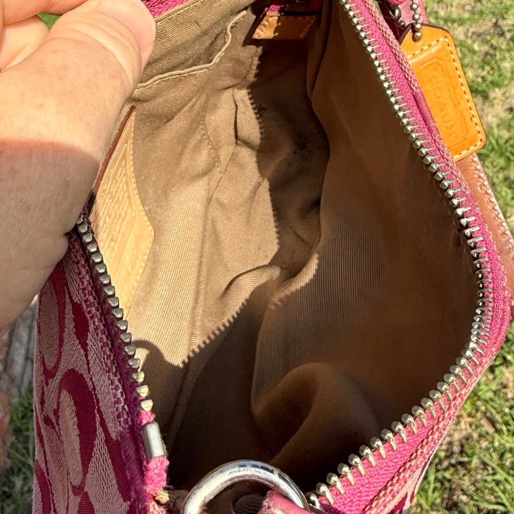 Y2k pink CC small shoulder Coach purse - Picture 9 of 16